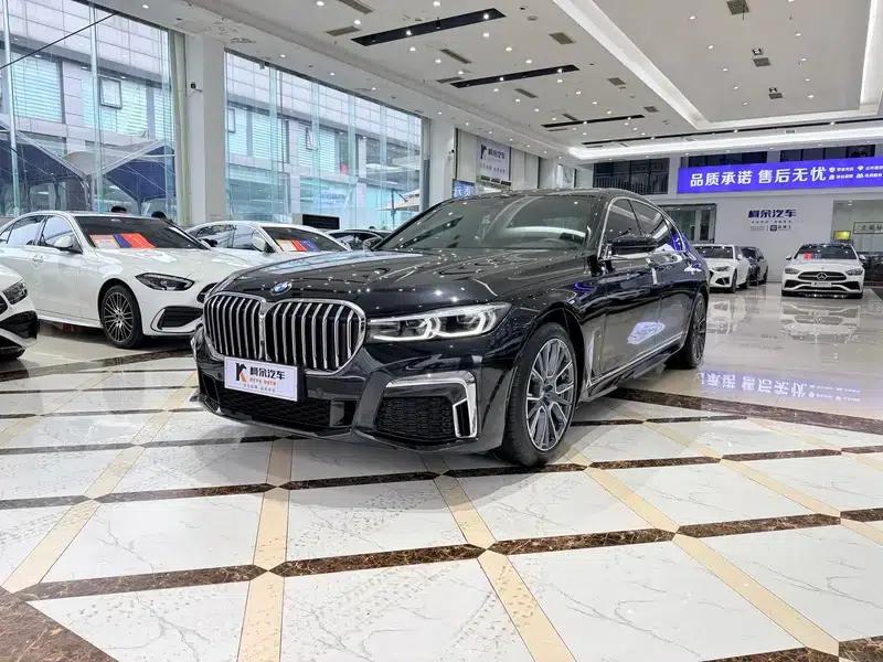 2019 BMW 7 Series 730Li M Sport Package — миниатюра 16