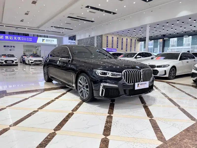 2019 BMW 7 Series 730Li M Sport Package — миниатюра 3