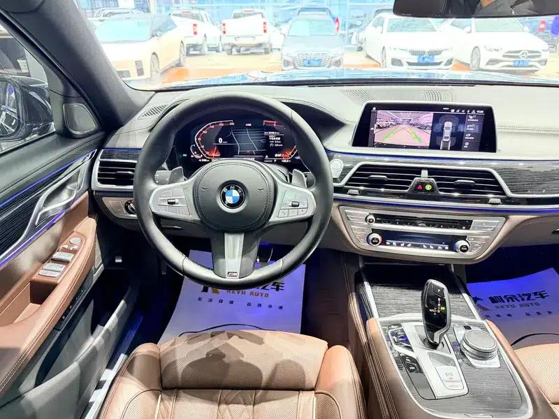 2019 BMW 7 Series 730Li M Sport Package — миниатюра 22