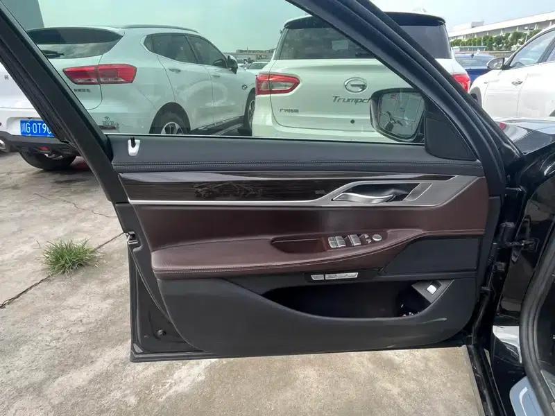 2017 BMW 7 Series 730Li Leading Edition — миниатюра 15