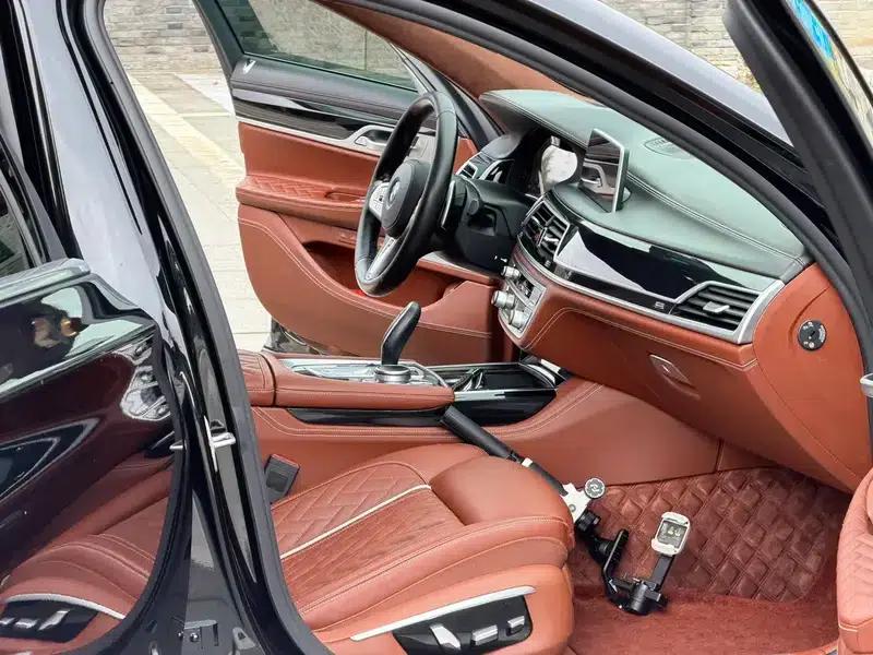 2021 BMW 7 Series 740Li xDrive Executive M Sport Package — миниатюра 8