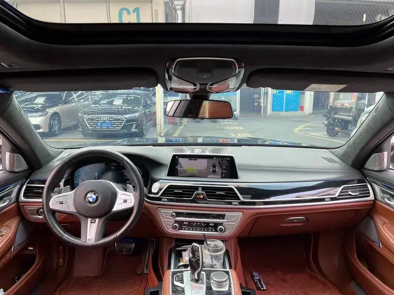 2019 BMW 7 Series 750Li xDrive V8 M Sport Package — миниатюра 6