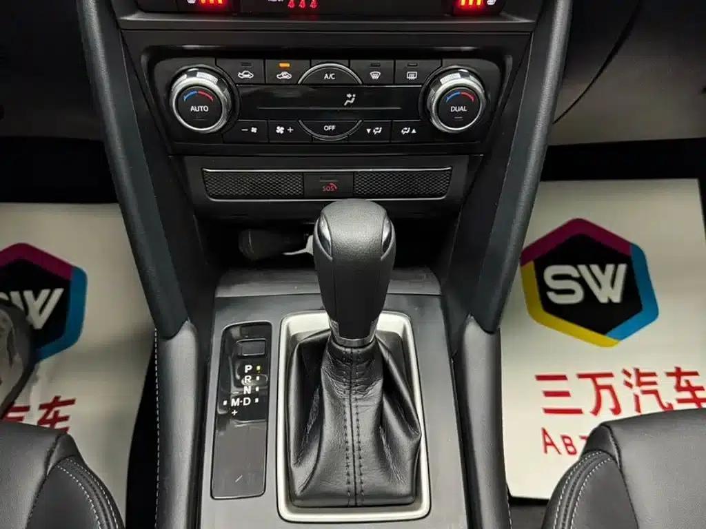 Mazda CX-4 2021 2.0L Automatic 2WD Blue Sky Explorer Edition — миниатюра 13