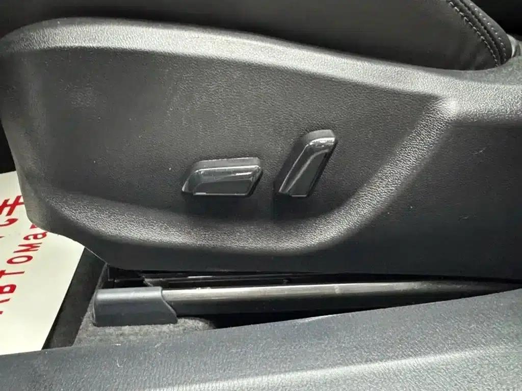 Mazda CX-4 2021 2.0L Automatic 2WD Blue Sky Explorer Edition — миниатюра 16