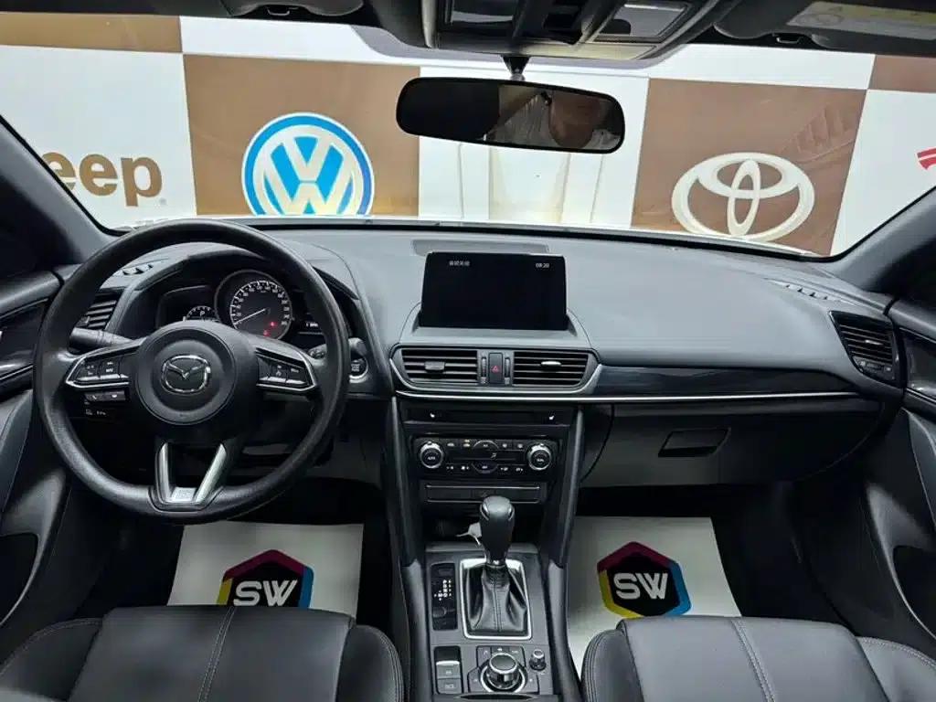 Mazda CX-4 2021 2.0L Automatic 2WD Blue Sky Explorer Edition — миниатюра 9