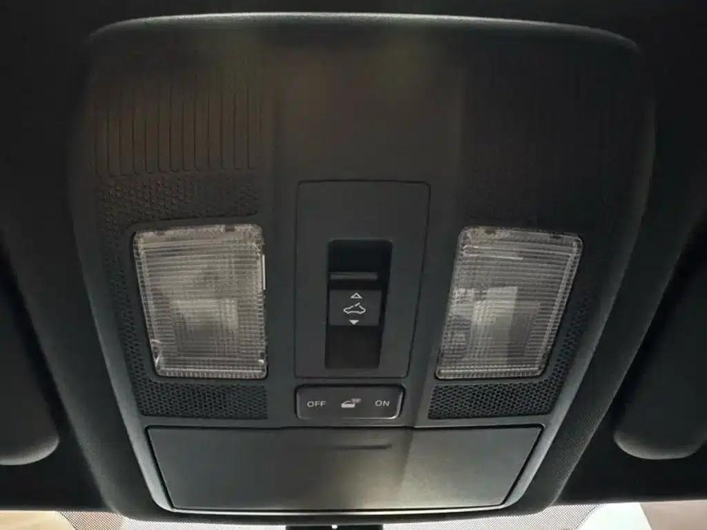 Mazda CX-4 2021 2.0L Automatic 2WD Blue Sky Explorer Edition — миниатюра 14