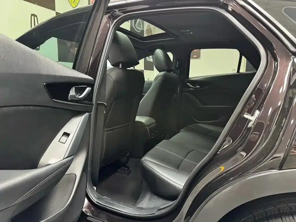 Mazda CX-4 2021 2.0L Automatic 2WD Blue Sky Explorer Edition — миниатюра 8