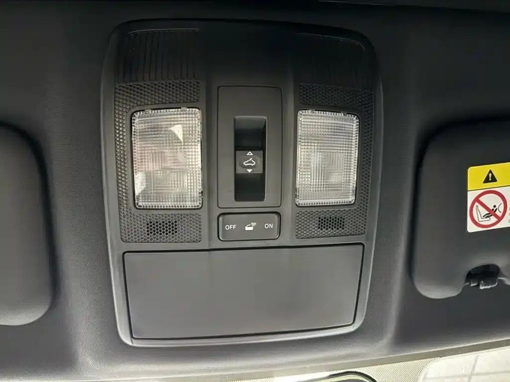 Mazda CX-4 2021 2.0L Automatic 2WD Blue Sky Explorer Edition — миниатюра 15