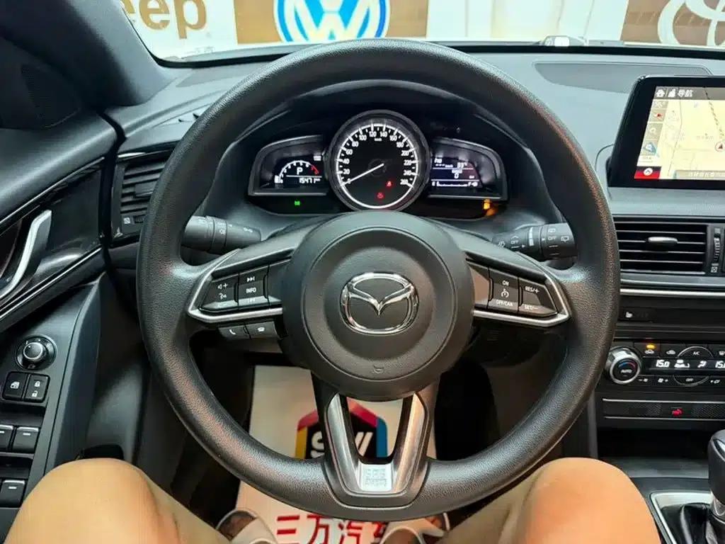 Mazda CX-4 2021 2.0L Automatic 2WD Blue Sky Explorer Edition — миниатюра 12