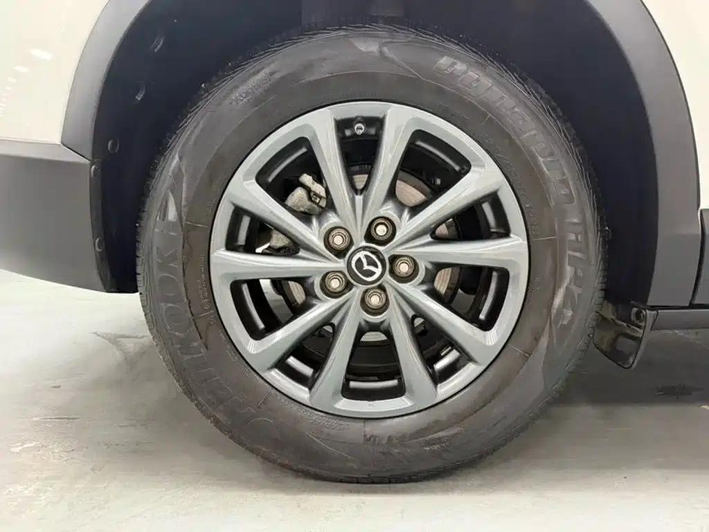 Mazda CX-4 2021 2.0L Automatic 2WD Blue Sky Explorer Edition — миниатюра 20