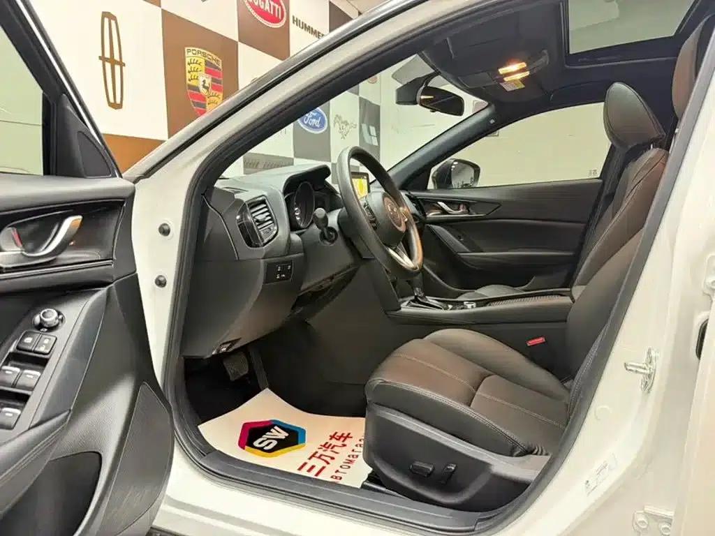 Mazda CX-4 2021 2.0L Automatic 2WD Blue Sky Explorer Edition — миниатюра 7