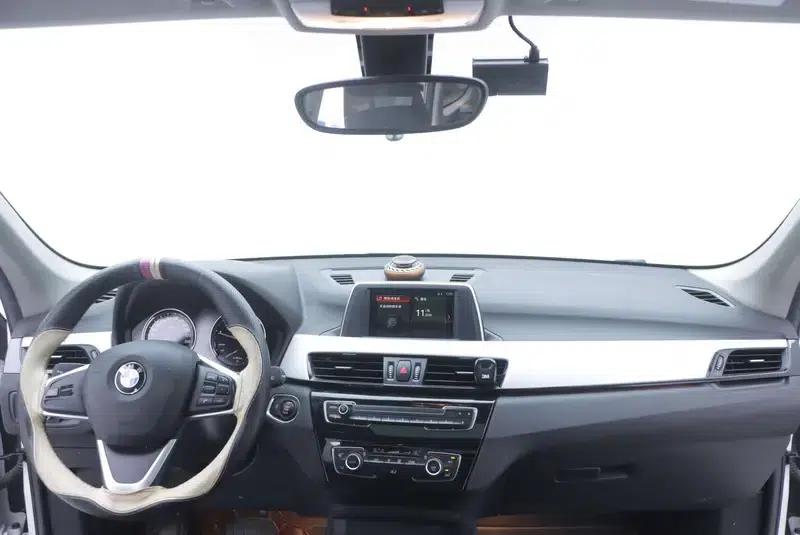 BMW X1 2018 sDrive18Li Fashion Edition — миниатюра 21