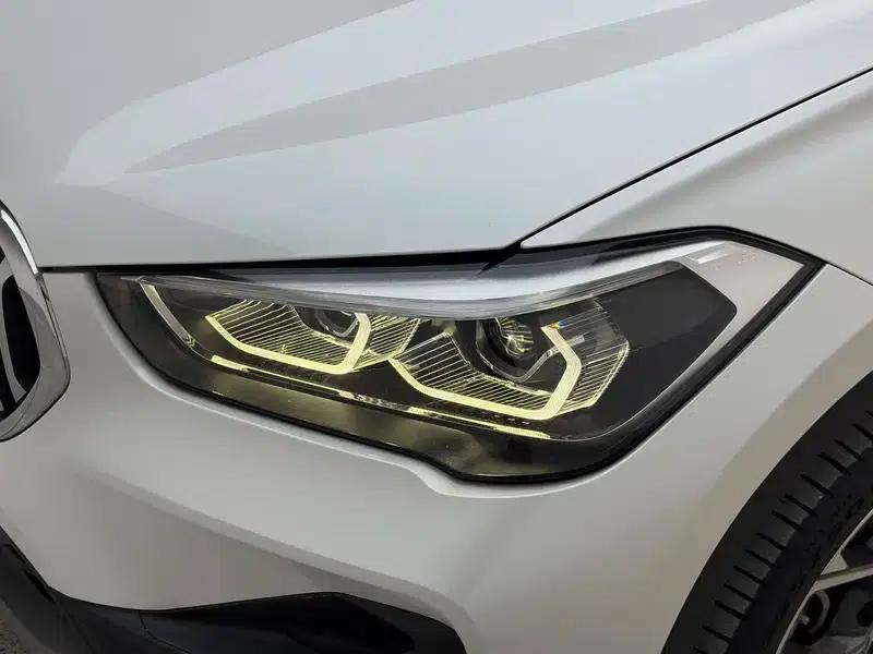 BMW X1 2022 sDrive25Li Leading Edition — миниатюра 12