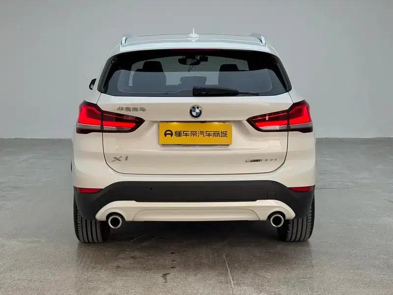 BMW X1 2022 sDrive25Li Leading Edition — миниатюра 6