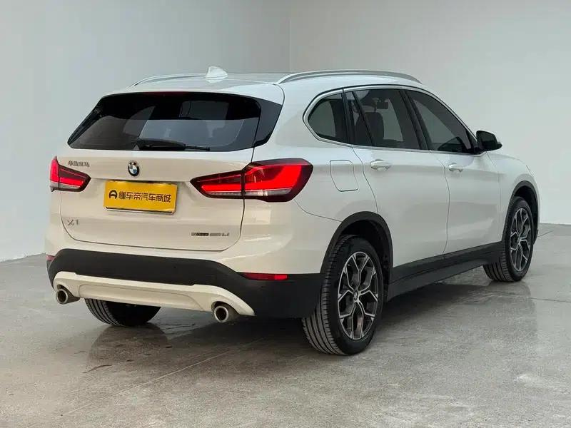 BMW X1 2022 sDrive25Li Leading Edition — миниатюра 7