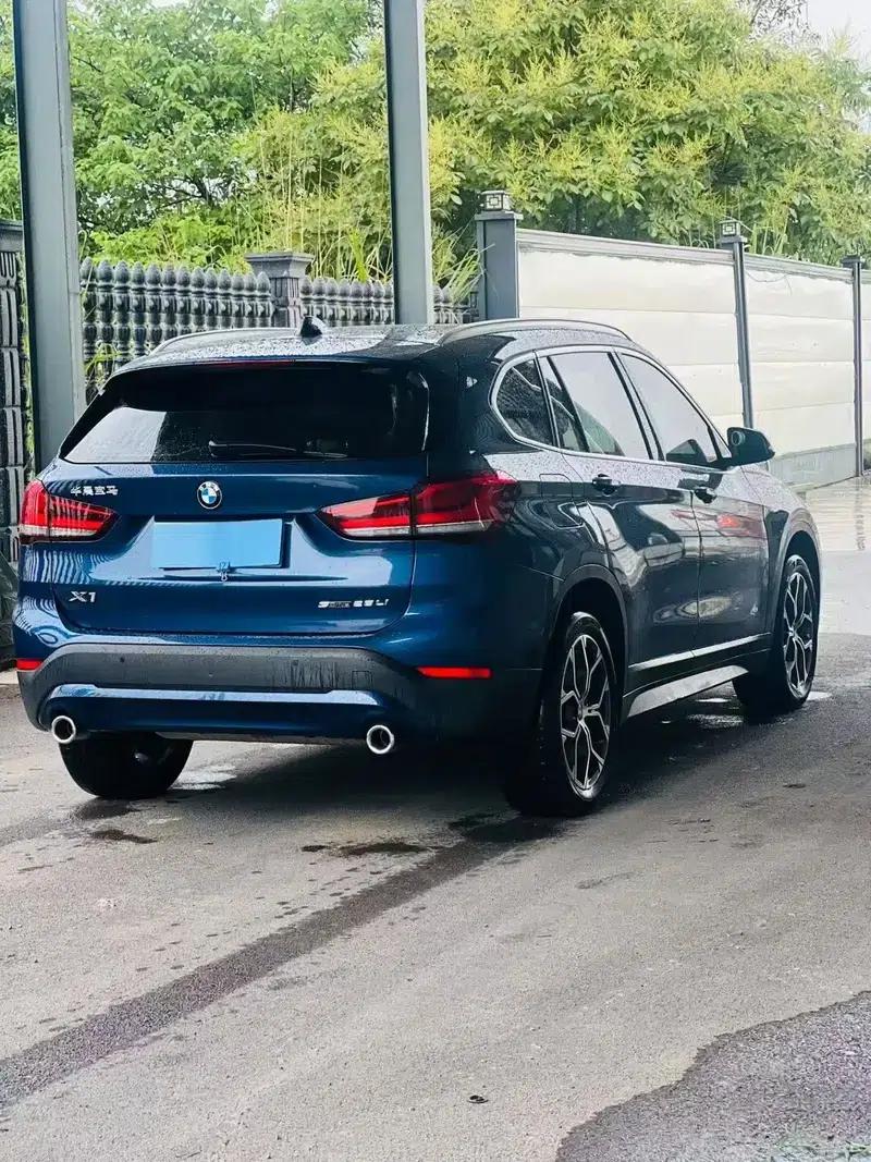 BMW X1 2022 sDrive25Li Leading Edition — миниатюра 6