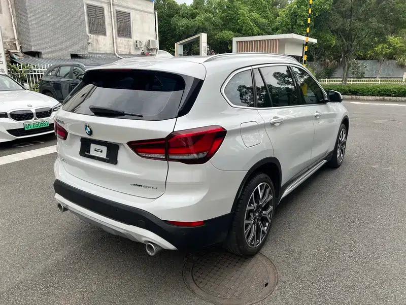 BMW X1 2022 xDrive25Li Premium — миниатюра 6