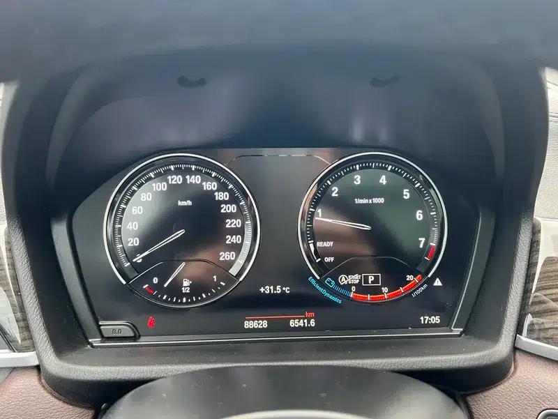 BMW X1 2022 xDrive25Li Premium — миниатюра 8