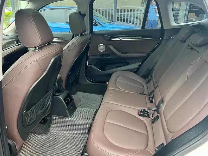 BMW X1 2022 xDrive25Li Premium — миниатюра 10