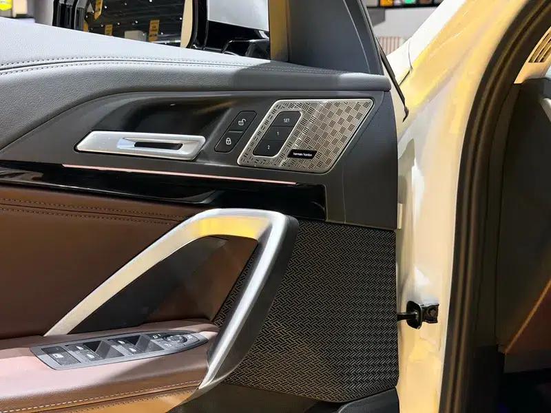 2023 BMW X1 sDrive25Li X Design Package — миниатюра 7