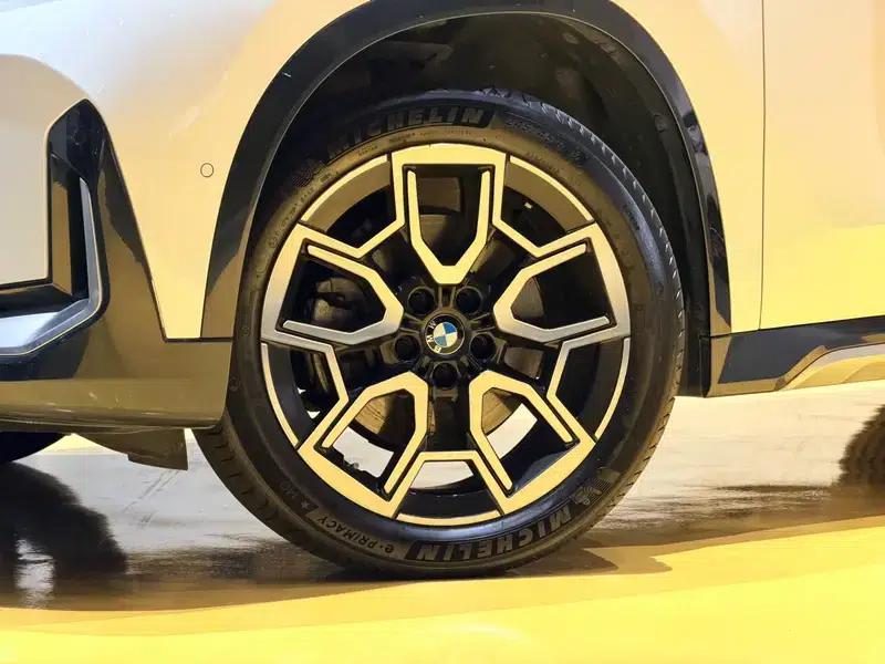 2023 BMW X1 sDrive25Li X Design Package — миниатюра 9