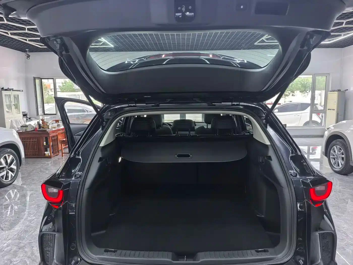 Mazda CX-50 Leading Edition 2023 2.0L — миниатюра 14