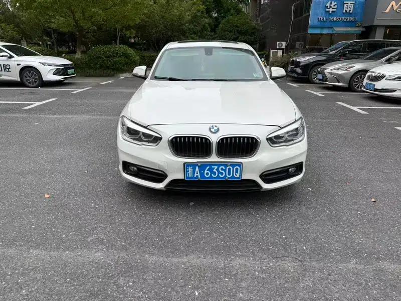BMW 1 Series (Imported) 2016 118i Urban Design Package — миниатюра 2
