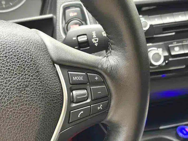 BMW 1 Series (Imported) 2016 118i Leading Edition — миниатюра 16