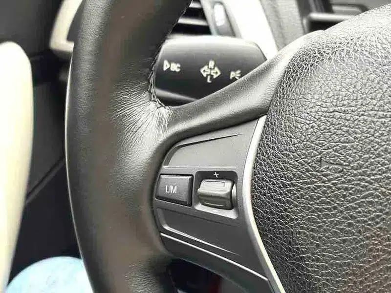 BMW 1 Series (Imported) 2016 118i Leading Edition — миниатюра 17
