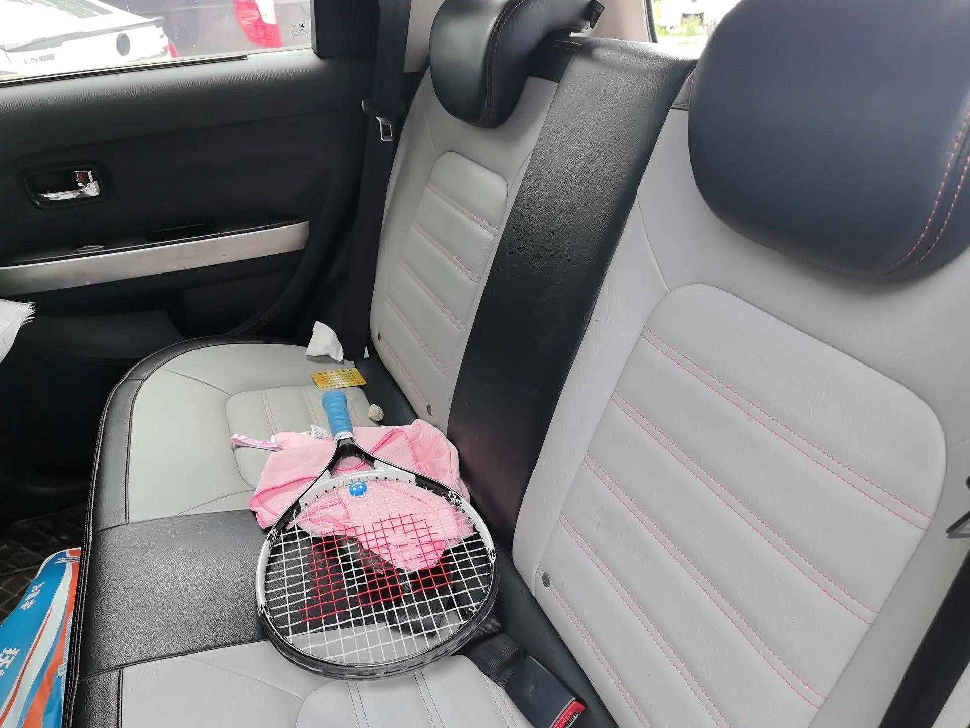 Great Wall M4 2014 1.5L Manual Comfort Model — миниатюра 17