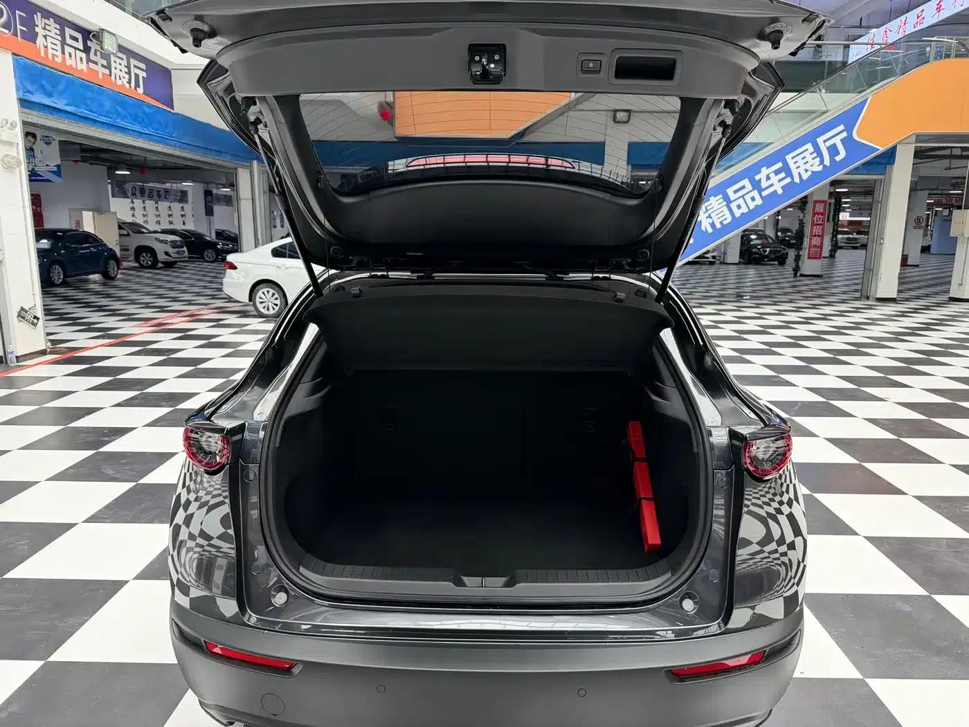 Mazda CX-30 2022 2.0L Automatic Joyful Black Edition — миниатюра 15
