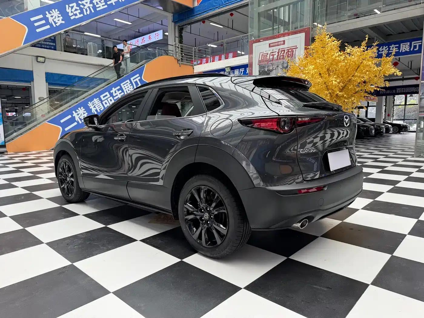 Mazda CX-30 2022 2.0L Automatic Joyful Black Edition — миниатюра 18