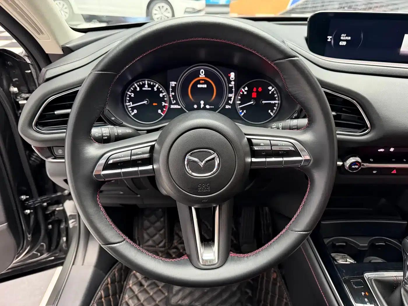 Mazda CX-30 2022 2.0L Automatic Joyful Black Edition — миниатюра 8