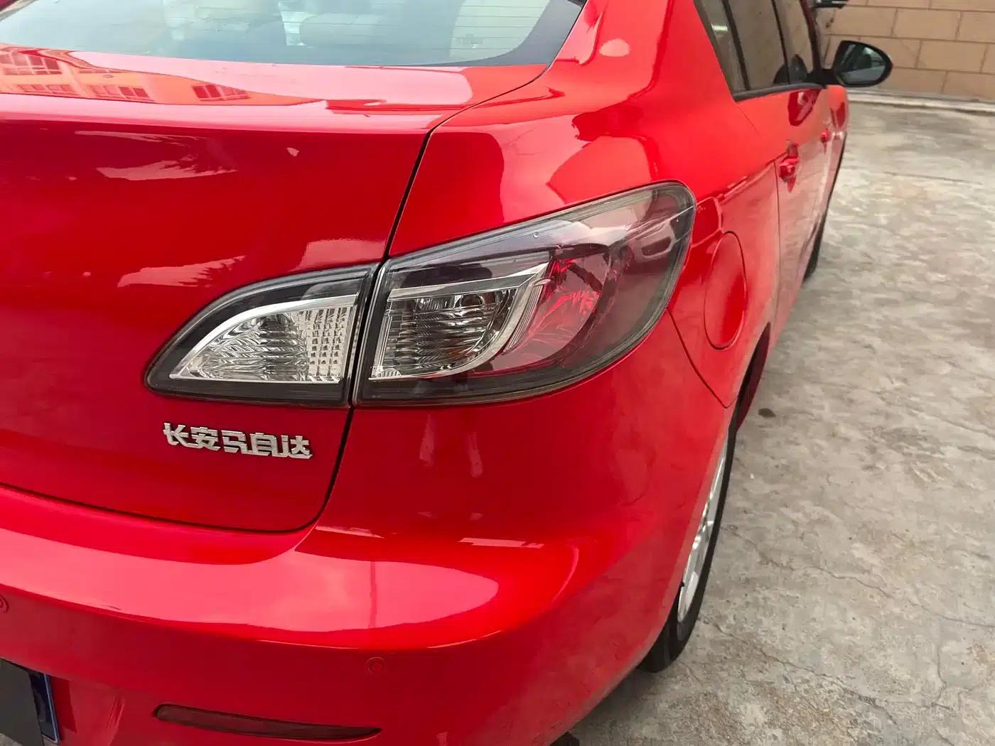 Mazda3 Axela 2013 Hatchback 1.6L Automatic Elite — миниатюра 13