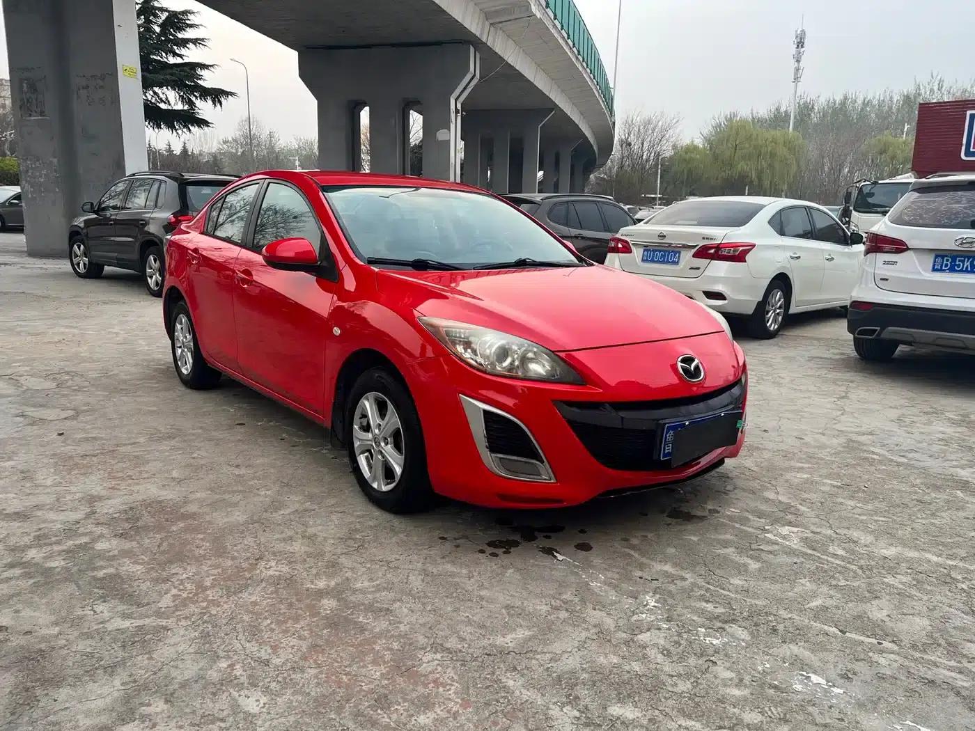Mazda3 Axela 2013 Hatchback 1.6L Automatic Elite — миниатюра 3