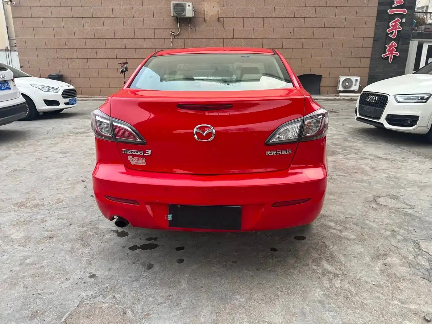 Mazda3 Axela 2013 Hatchback 1.6L Automatic Elite — миниатюра 4