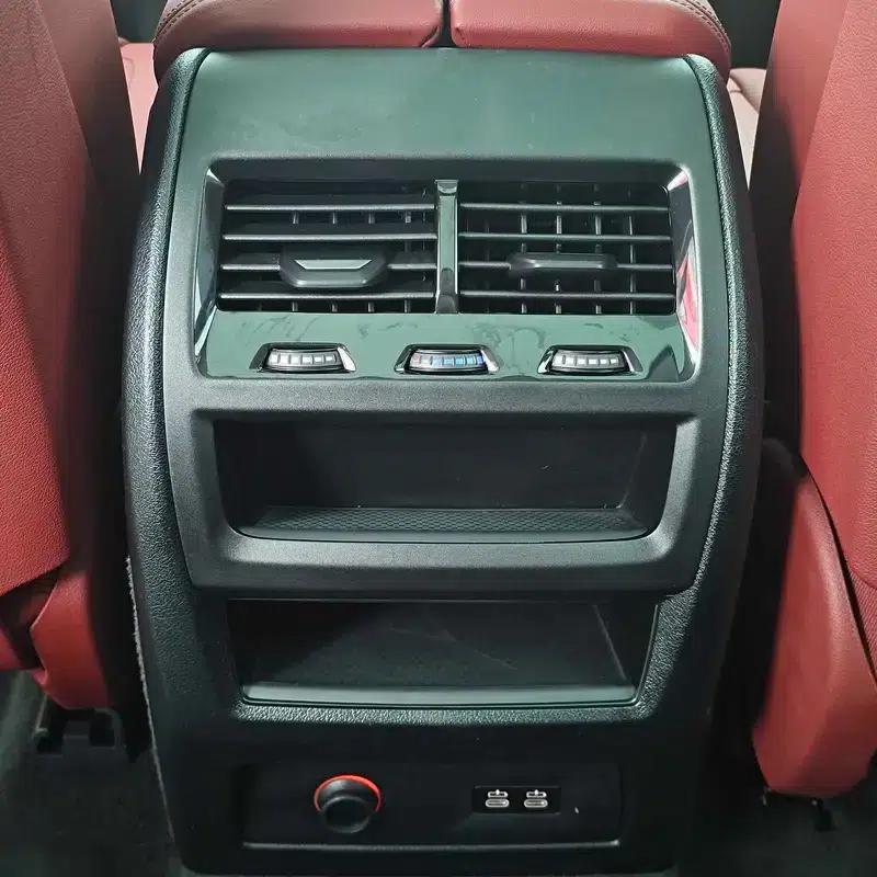 BMW X5 2023 xDrive30Li M Sport Package — миниатюра 11