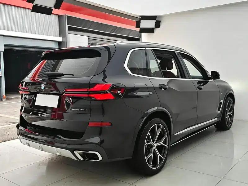 BMW X5 2023 xDrive30Li M Sport Package — миниатюра 7