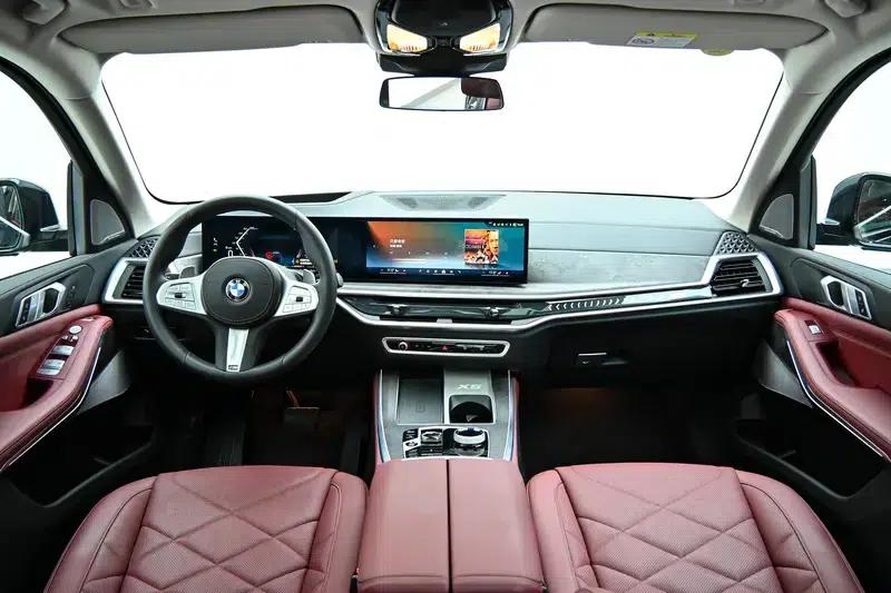 BMW X5 2023 xDrive30Li M Sport Shadow Edition — миниатюра 14
