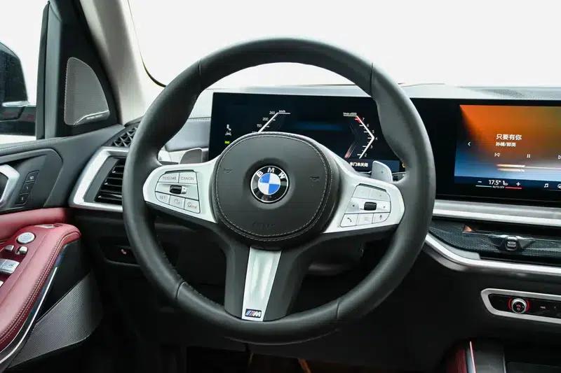 BMW X5 2023 xDrive30Li M Sport Shadow Edition — миниатюра 16