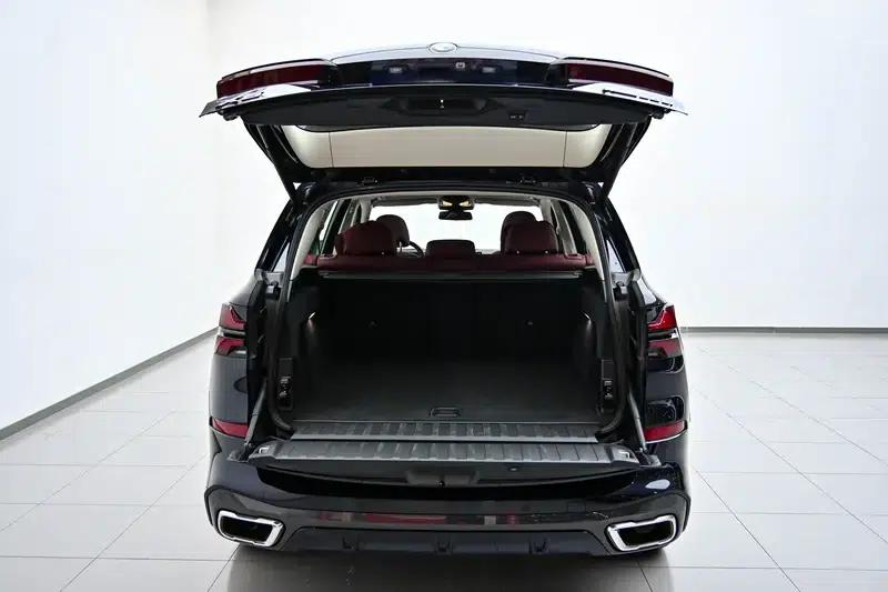 BMW X5 2023 xDrive30Li M Sport Shadow Edition — миниатюра 20