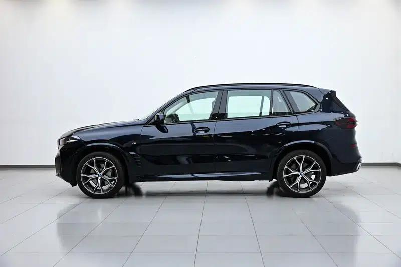 BMW X5 2023 xDrive30Li M Sport Shadow Edition — миниатюра 4