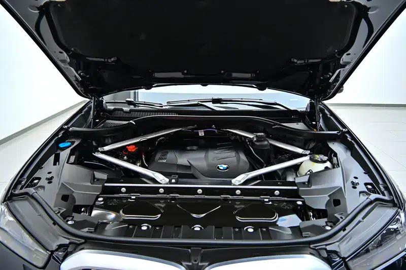 BMW X5 2023 xDrive30Li M Sport Shadow Edition — миниатюра 10