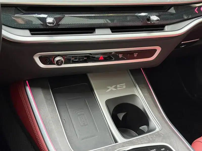 BMW X5 2023 xDrive30Li M Sport Package — миниатюра 19