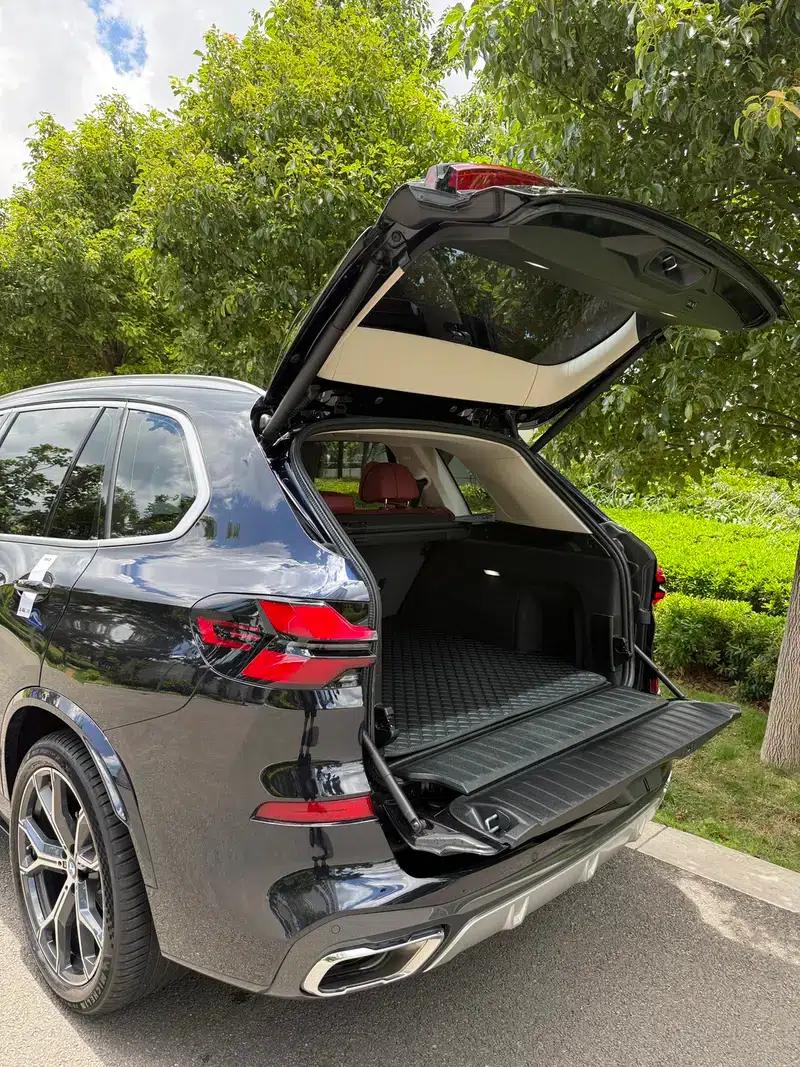 BMW X5 2023 xDrive30Li M Sport Package — миниатюра 23