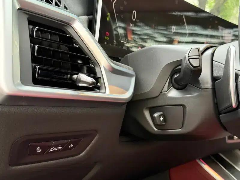 BMW X5 2023 xDrive30Li M Sport Package — миниатюра 30