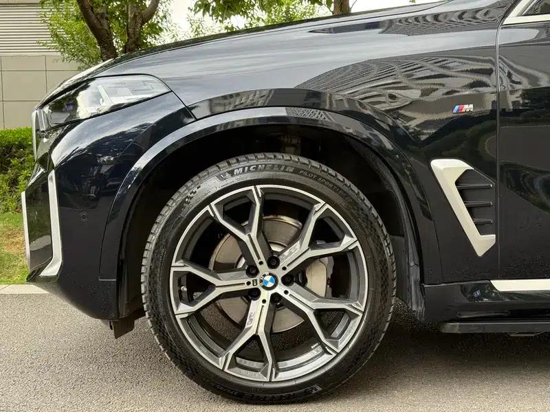 BMW X5 2023 xDrive30Li M Sport Package — миниатюра 9