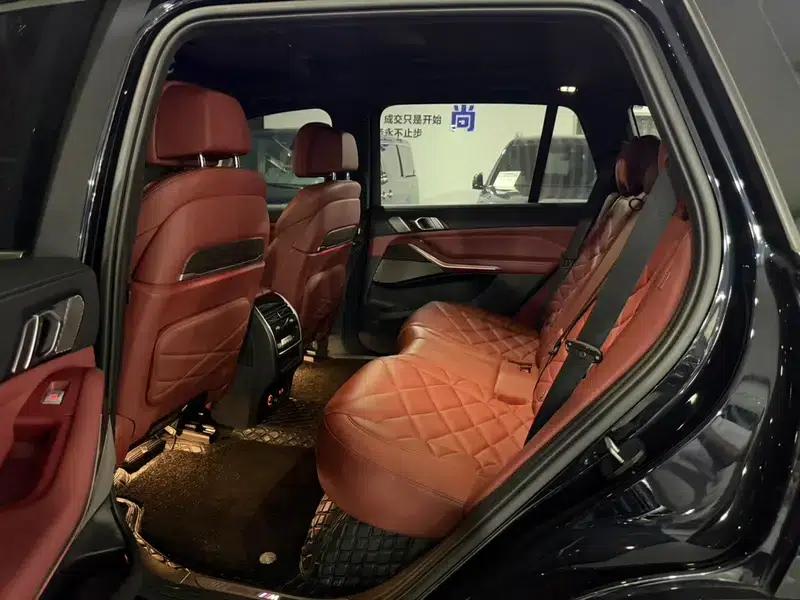 BMW X5 2022 Facelift xDrive 40Li M Sport Package — миниатюра 10