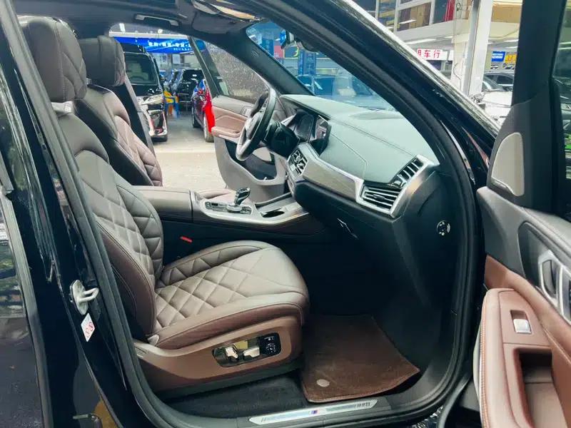 BMW X5 2022 xDrive 40Li M Sport Package — миниатюра 13