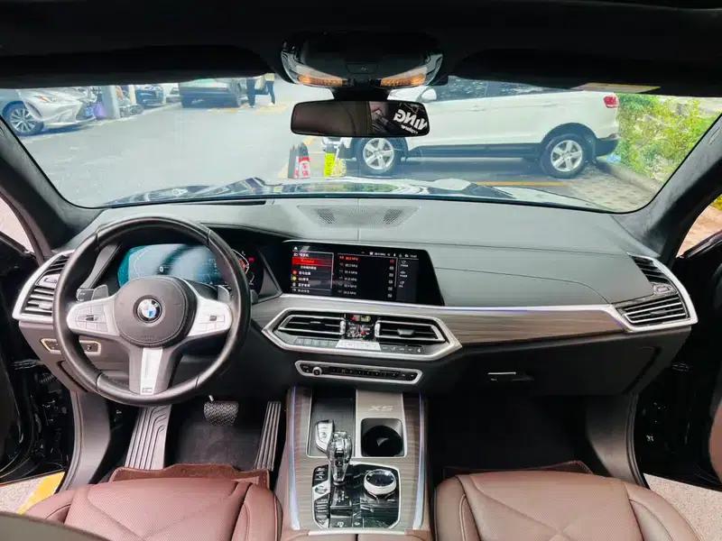 BMW X5 2022 xDrive 40Li M Sport Package — миниатюра 14